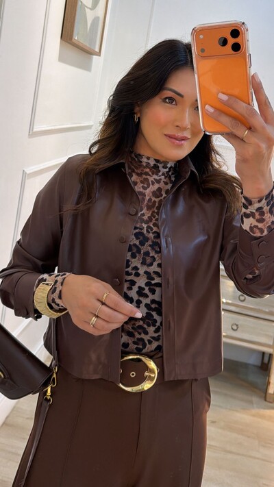 FotoCamisa Couro Eco Ruth Botões Forrados