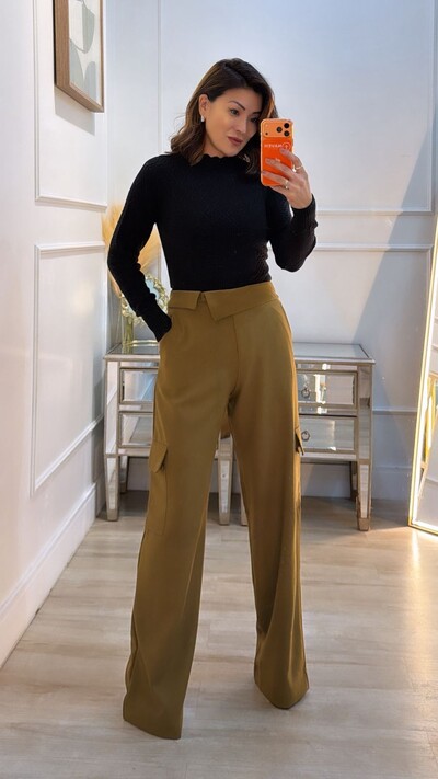 Foto Blusa Tricot Gola Alta Detalhe Nuvem Jamile Nervuras Em Zigue-Zague