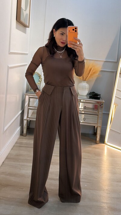Foto Blusa Tule Gola Alta Eloina Mangas Longas