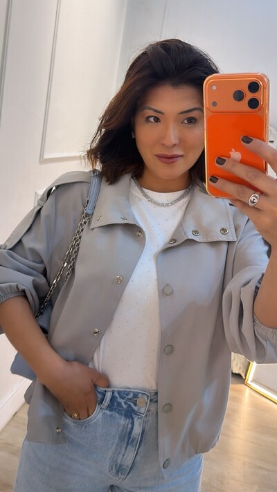 Foto Jaqueta Bomber Twill Sheila Detalhe Martingalê Nos Ombros