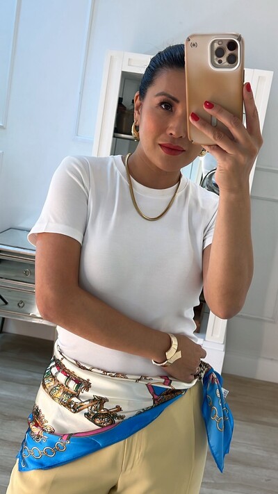 FotoBlusa De Malha Bruna Mangas Curtas