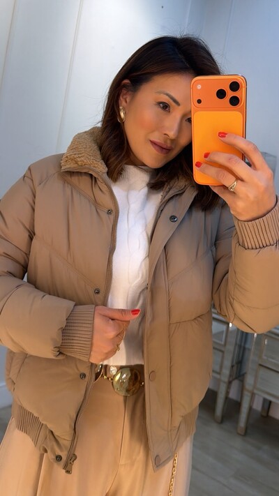 Foto Casaco Bomber Nylon Megan Gola Alta Forro Ovelhinha