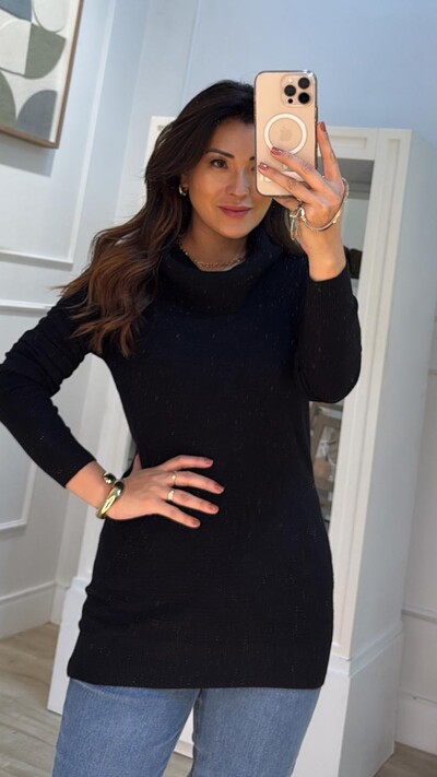 FotoBlusa Tricot Gola Rolê Mia Nervuras Onduladas Frontais