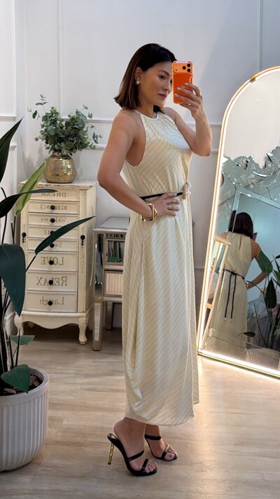 Foto Vestido Midi Cavado Risca De Giz Aurora Com Cinto Corda