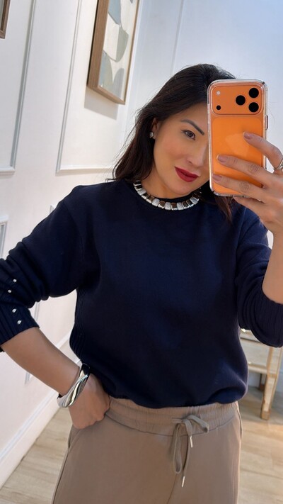 FotoBlusa Tricot Ivy Detalhe Trançado Pérola Prata Nos Punhos