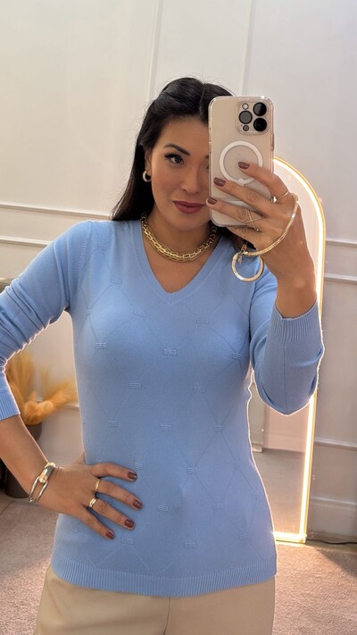 FotoBlusa Tricot Piettra Losangos Com Detalhes De Nervuras