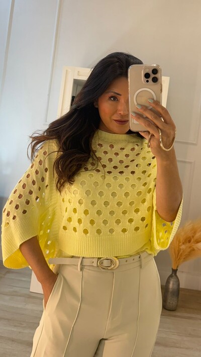 FotoPoncho Tricot Curto Ema Com Entremeios