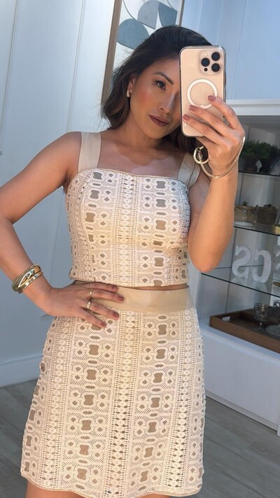 FotoCropped Renda Amanda Decote Reto