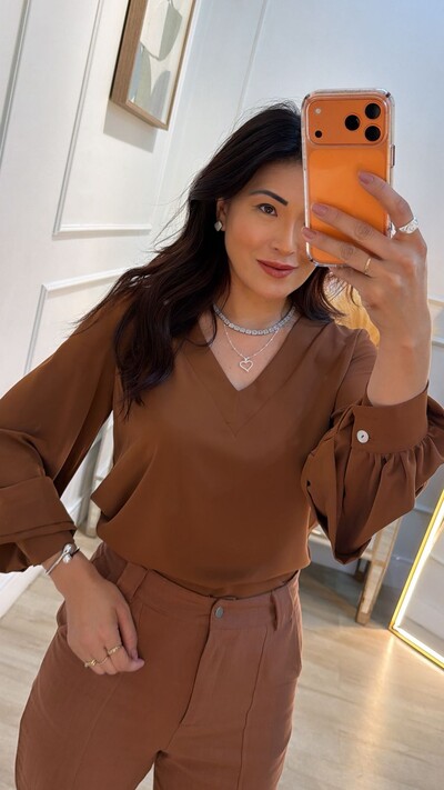 FotoBlusa Decote V Brenda Mangas Bufantes Com Recortes
