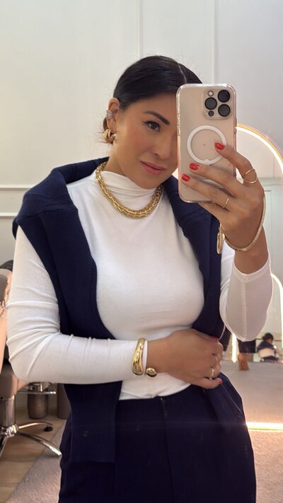 FotoBlusa Básica Giovanna Gola Média E Mangas Longas