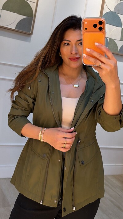 FotoParka Star Capuz Removível Com Puxadores Reguláveis E Botões Ônix