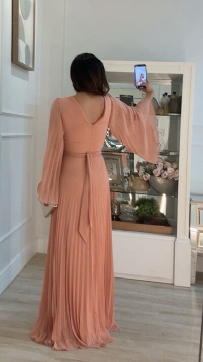 FotoVestido Longo Plissado Noemia Fio De Brilho Mangas Evasê