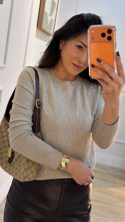 FotoBlusa Tricot Luana Losangos Em Relevo E Trançados Frontais