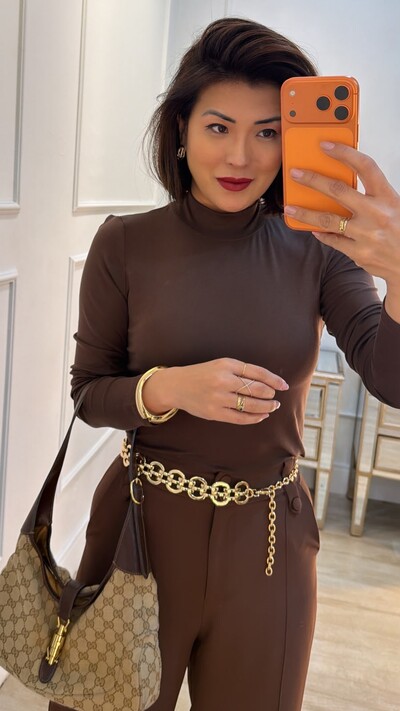Foto Blusa De Malha Gola Alta Monique Mangas Longas