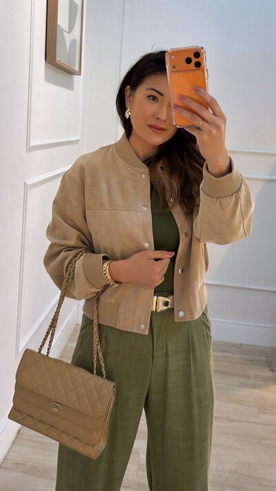 FotoJaqueta Casaco Bomber Suede Bianca Com Botões De Pressão