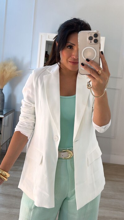 FotoBlazer Decote V Solange Bolsos Fake Frontal Com Lapela