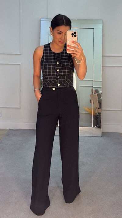 Foto Calça Pantalona Carmen Com Botão Prata Texturizado