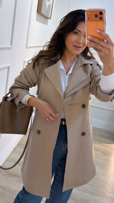 FotoCasaco Trench Coat Martingalê Nos Punhos Grazi Cinto Fivela Retangular