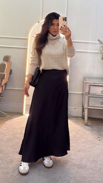 Foto Blusa Tricot Priscilla Gola Rolê E Mangas Com Tramas Triplas