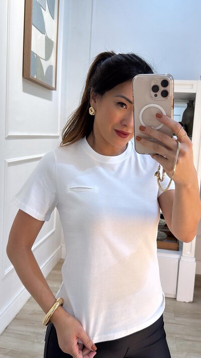 FotoBlusa Básica Tania Bolso Fake Único