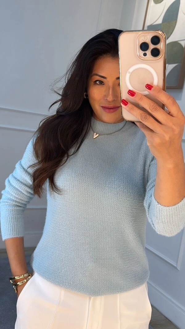 Blusa Tricot Fuzzy Amora Com Texturas Onduladas
