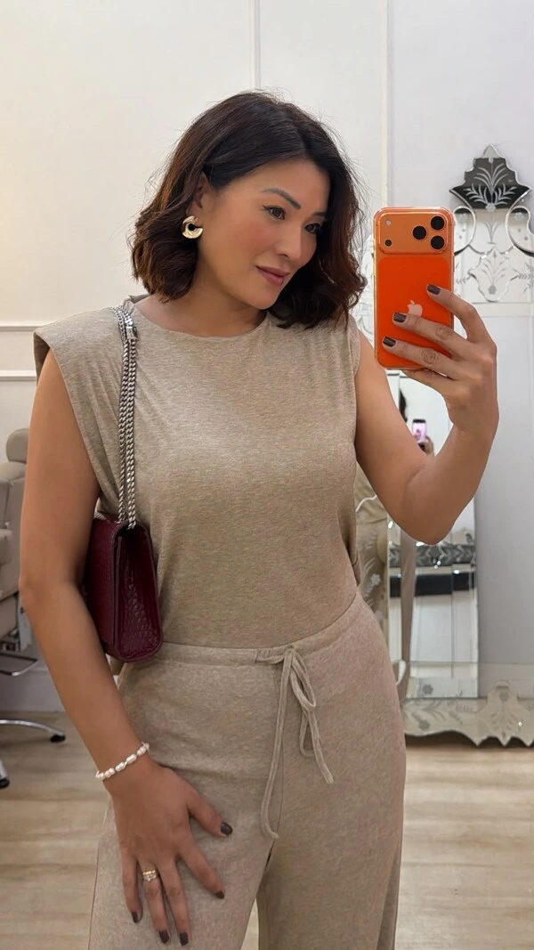 Blusa Muscle Shirley Com Ombreiras