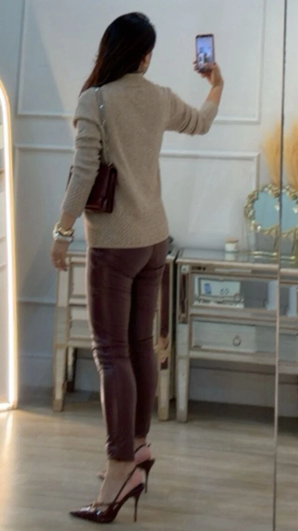 Blusa Tricot Gola Alta Samantha Punhos E Barrado Texturas Entrelaçadas