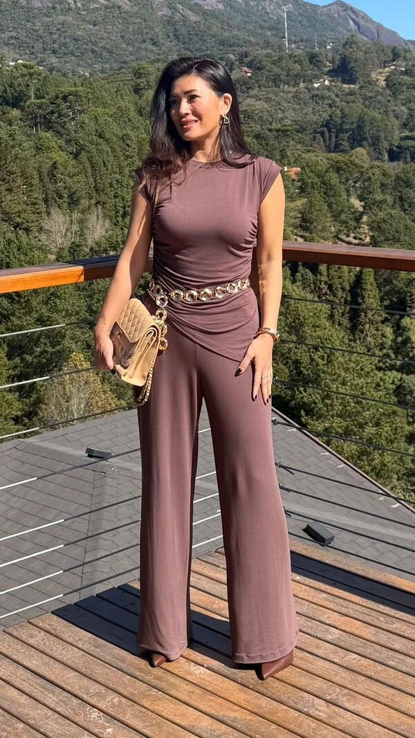 Conjunto Malha Cris Blusa Assimétrica & Calça Pantalona