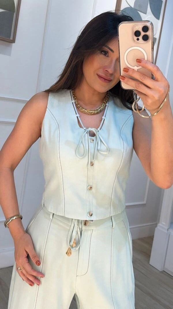 Cropped Twill Decote V Com Strappy Jessica Detalhe Pespontado