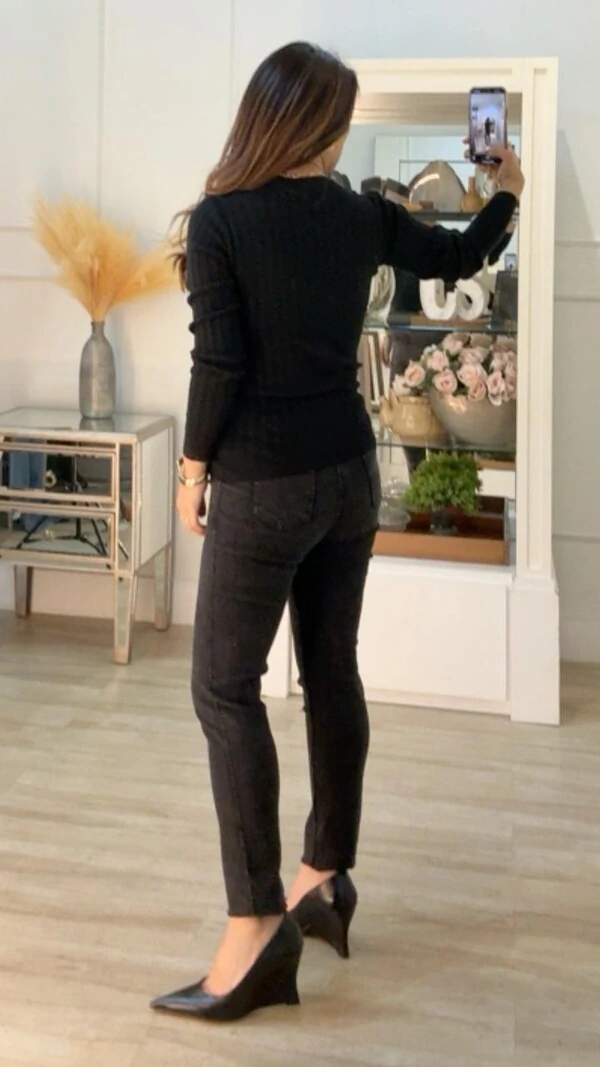 Blusa Tricot Flora Canelados Largos E Detalhes Texturizados