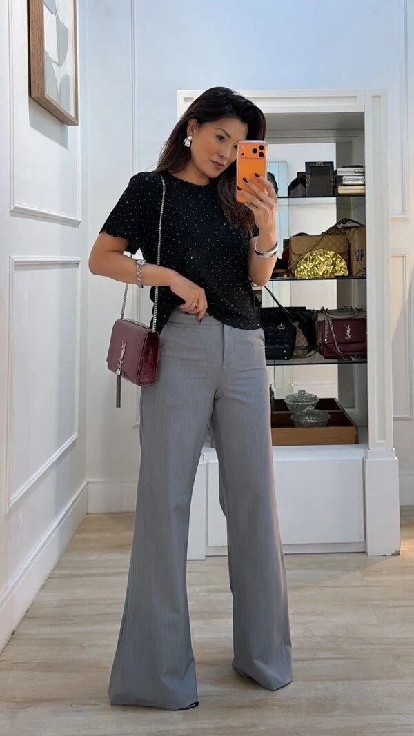 Calça Pantalona Botão Dourado Alice Recorte Lateral