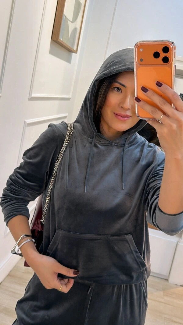 Jaqueta Casaco Pullover Plush Jessy Com Capuz