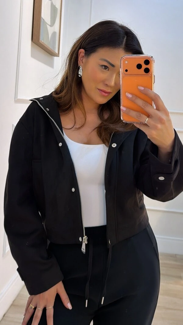 Jaqueta Casaco Curto Suede Jane Martingale Nos Punhos