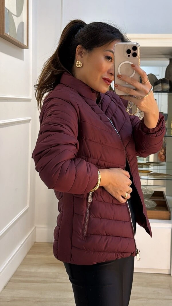 Jaqueta Nylon Pesponto Diagonais Debora Detalhe Lateral Largo Canelado