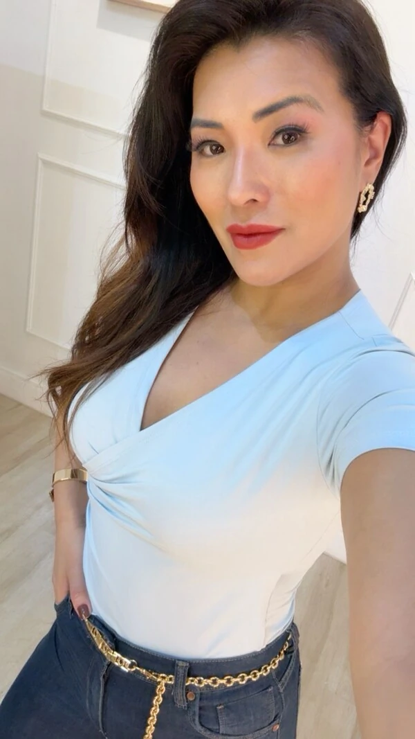 Blusa Cachequer Suplex Mangas Curtas Renata Decote V