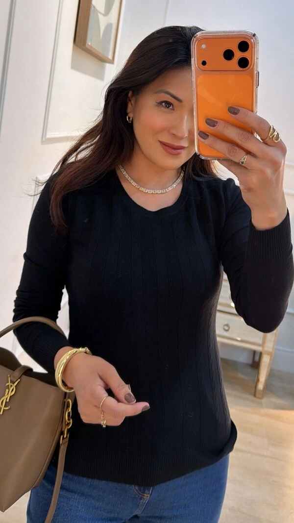 Blusa Tricot Katia Texturas E Detalhes Em Relevo Frontais