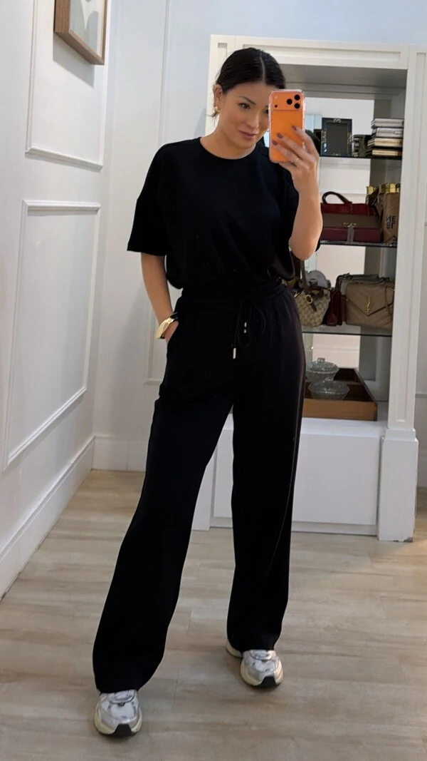 PRÉ-VENDA ENVIO ESTIMADO À PARTIR DO DIA 20/02 Conjunto Helena Blusa E Calça Pantalona