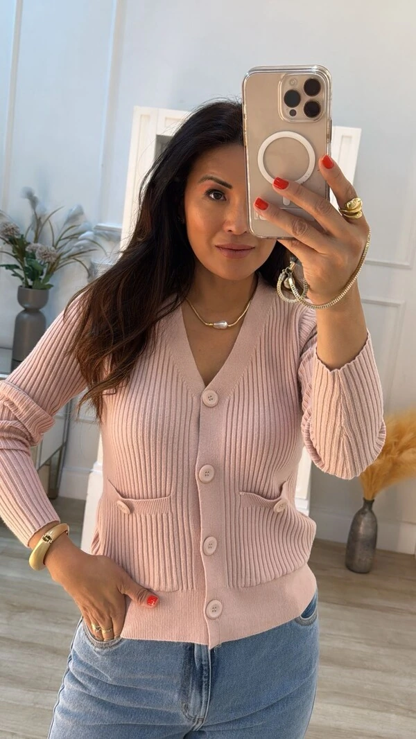 Cardigan Curto Canelado Rayane Bolsos Quadrados Frontais