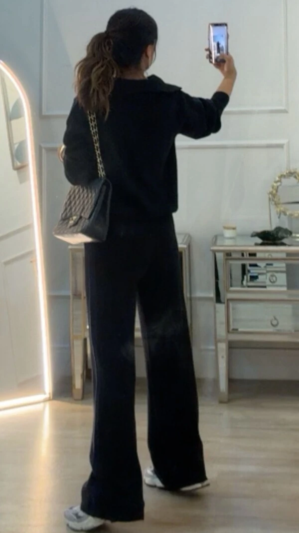 Suéter Tricot Gola Alta Com Zíper Prata Carol Faixa Nas Mangas E Ombros