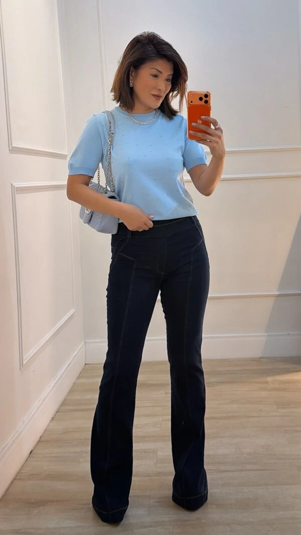 Blusa Tricot Mangas Curtas Raissa Detalhe Frontal Em Strass
