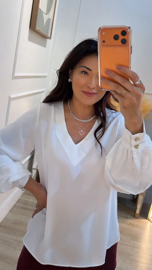 Blusa Decote V Brenda Mangas Bufantes Com Recortes