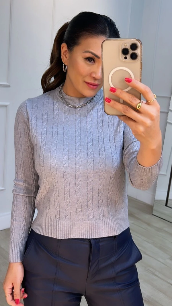 Blusa Tricot Nervuras E Tranças Natalie Mangas Longas