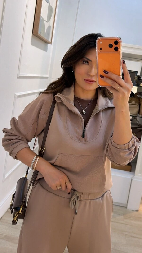 Conjunto Moletom Luiza Blusa Detalhe Elástico Nos Punhos E Calça Pantalona