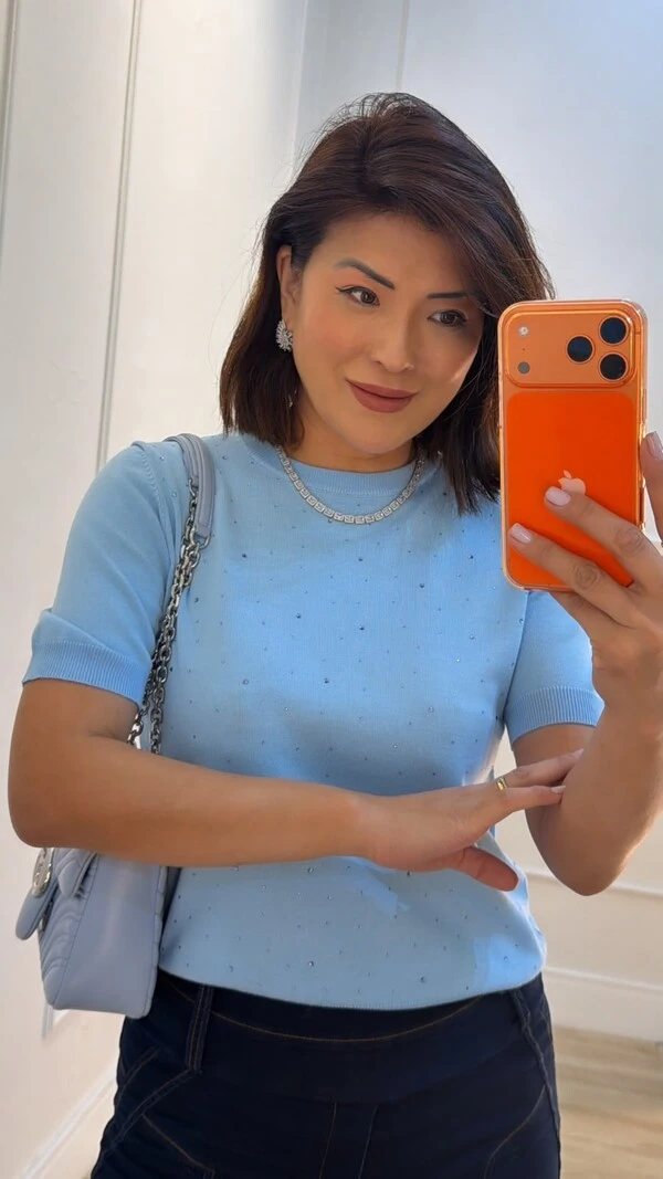 Blusa Tricot Mangas Curtas Raissa Detalhe Frontal Em Strass