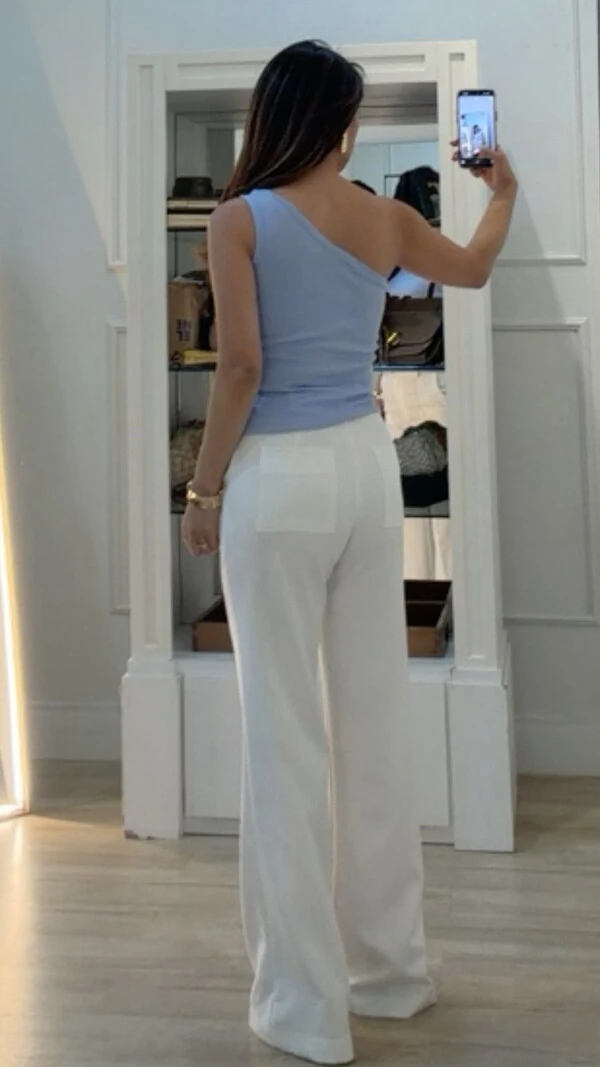 Blusa Ombro Único Canelada Mariah Detalhe Círculo Dourado