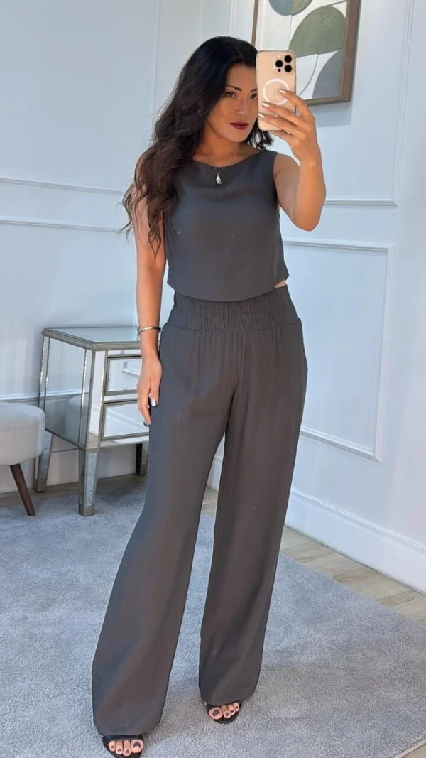 Blusa Regata Fendas Laterais Duda Caqui + Calça Pantalona Duda Grafite