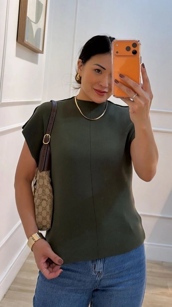 Blusa Tricot Ampla Ombros Com Nervura Eliza Gola Média