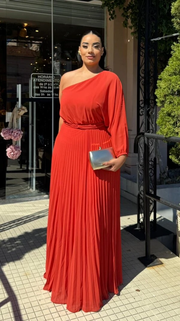 Vestido Longo Plissado Carla Manga Única Com Cinto Faixa