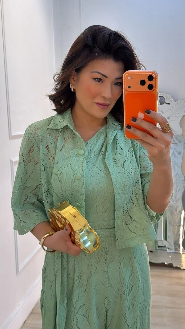 Camisa Cropped De Renda Dulce Mangas 3/4