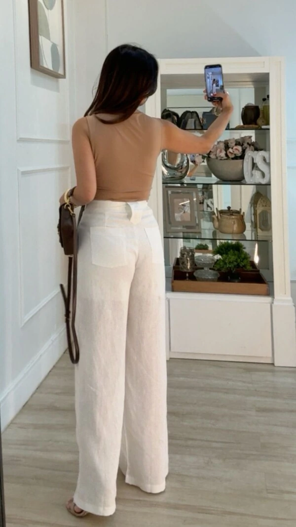 Blusa Regata Malha July Detalhe Fivela Dourada No Ombro